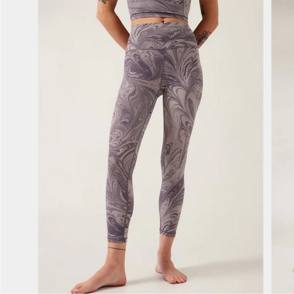 Athleta Transcend 7/8 Tights Leggings Cropped Sumi Marble Violet Printed Yoga